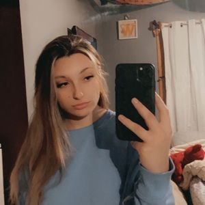 Meet your Posher, Nadia